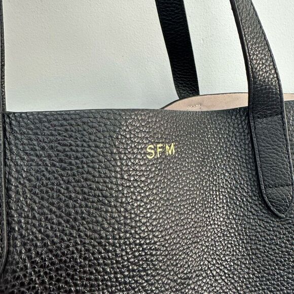 Cuyana Classic Structured Black Italian Pebbled Leather SFM Monogrammed Tote - Picture 3 of 11